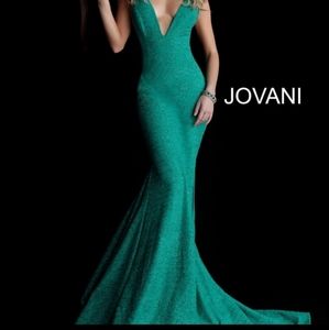 Jovani jade green size 8 altered to a size 4